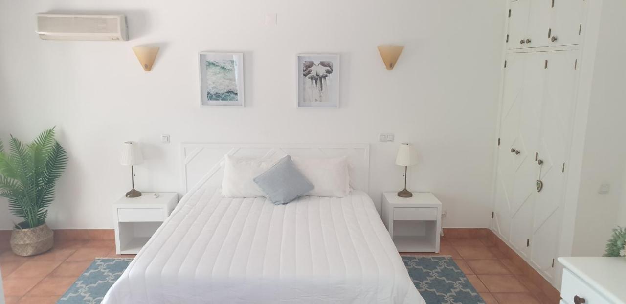 Apartment Vila Mós in Porto Mós Beach Lagos Esterno foto